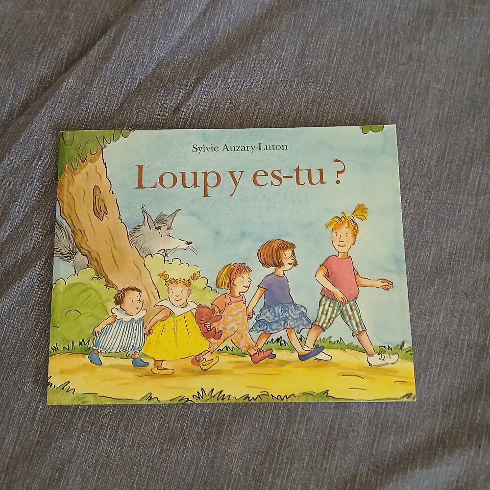 Loup y es-tu? by Sylvie Auzary-Luton New French Paperback